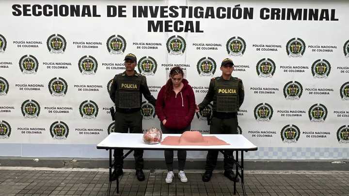Colombiana usaba un vientre falso de embarazo para traficar drogas