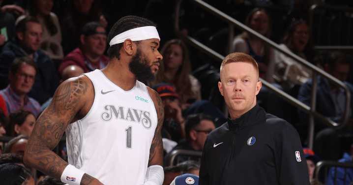 Sean Sweeney remains on the shortlist for head coach in Phoenix
