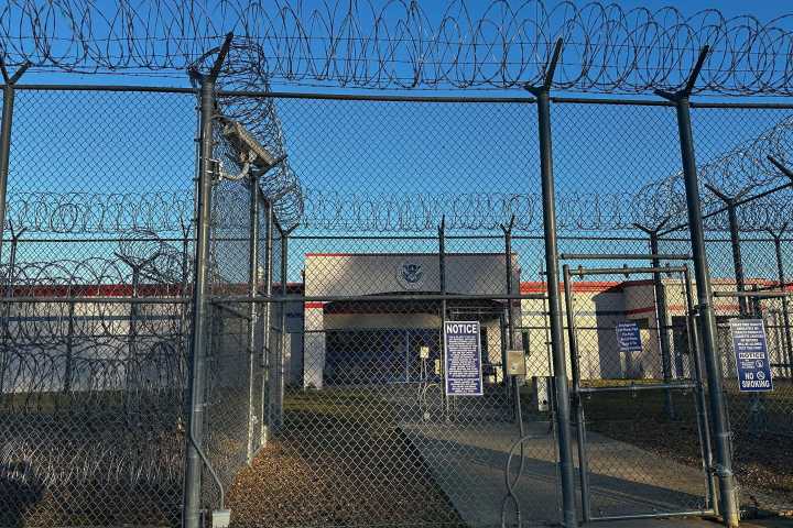 Canal de lucro: el régimen de Trump busca expandir el sistema de deportación de EE. UU. para que funcione como Amazon