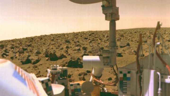 My NASA scientist dad was convinced he found alien life on Mars - his evidence must be taken seriously