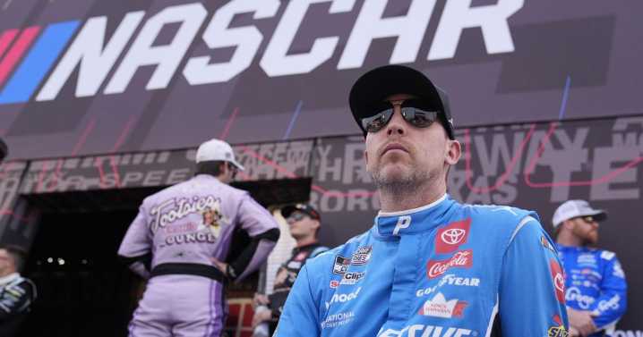 Hamlin undeterred by ruling siding with NASCAR in lawsuit filed by Jordan