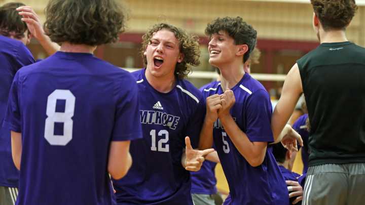 Photos of the 2025 RIIL Boys Volleyball Division III Championship Match