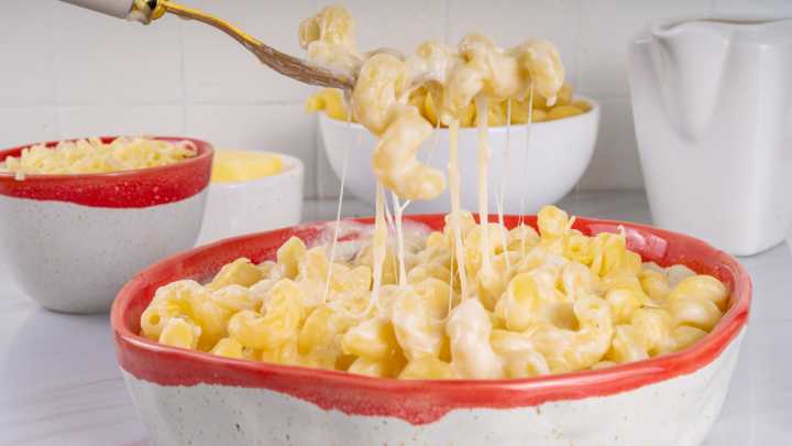 The 22 Absolute Best Cheeses For Mac And Cheese