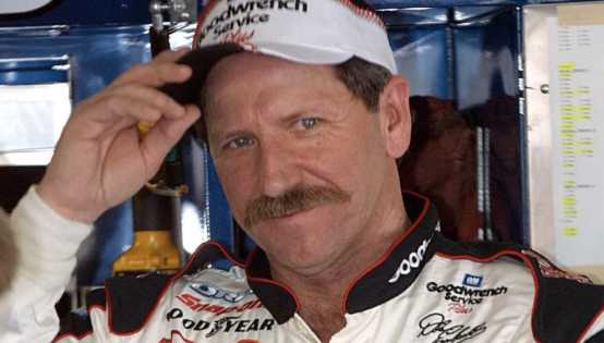 Fans Get Emotional as Grammy-Nominated Singer Pays Tribute to the ‘Dale Earnhardt Legacy’ Cole Swindell’s emotional tribute to Dale Earnhardt Sr. reignites powerful memories, resonating deeply with NA