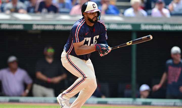 El jardinero Johnathan Rodríguez regresa a la ‘Gran Carpa’ y pega su primer imparable de la temporada