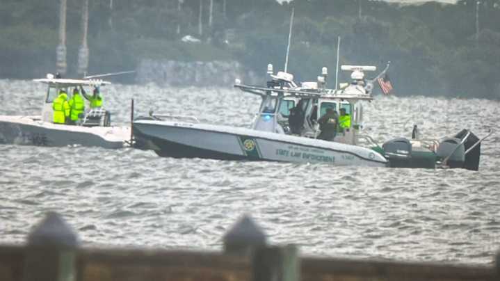 Two rescued from Indian River following plane crash off Melbourne Beach