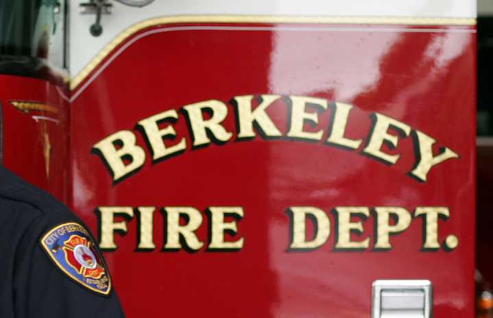 One killed, one injured, six displaced in Berkeley apartment fire