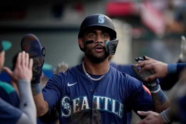 Seattle man charged with string of burglaries at the homes of NFL and MLB stars