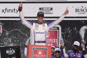Hamlin picks up third victory of season at Michigan