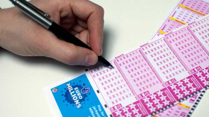EuroMillions numbers revealed as UK players scoop multi
