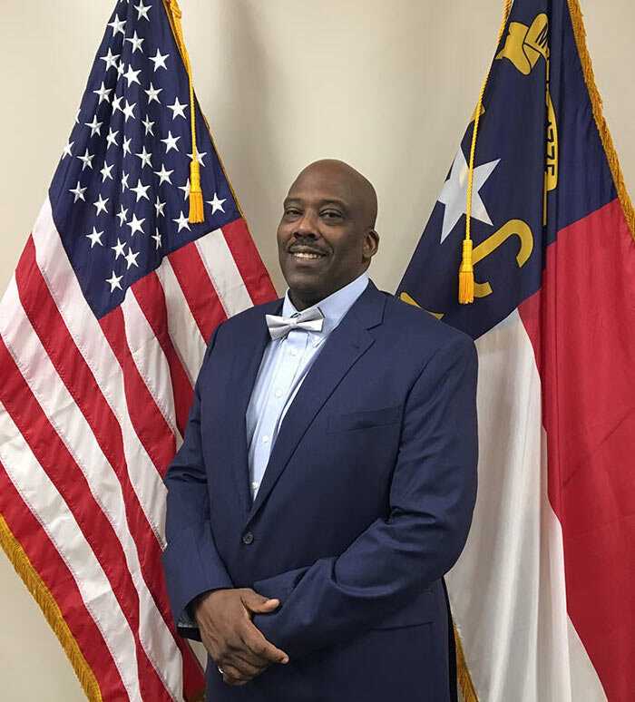 Buncombe: Sheriff rechaza etiqueta de "jurisdicción santuario"