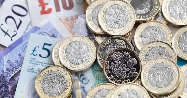 Households issued date for arrival of new £200 cost of living payments
