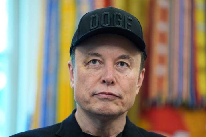 Musk borra publicación en X sobre relación entre Trump y Epstein tras desacuerdos con el presidente