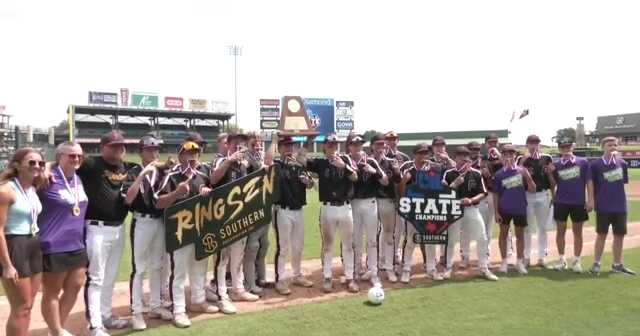 Collinsville goes back-to-back on the diamond