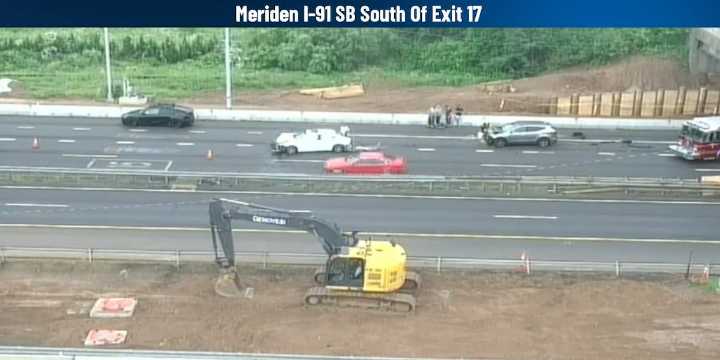 Injuries reported after multi-vehicle crash on Route 15 in Meriden