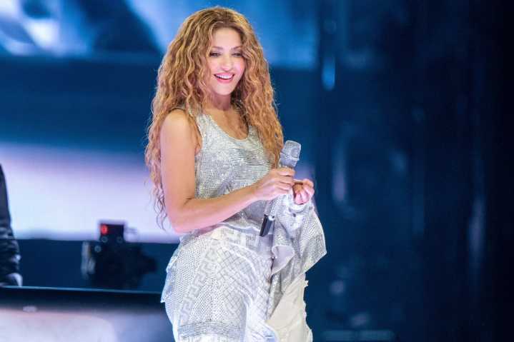 Shakira tuvo un problema de vestuario durante su show en Orlando