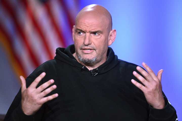 Pa.’s Sen. Fetterman scolds Democrats, Biden on border security