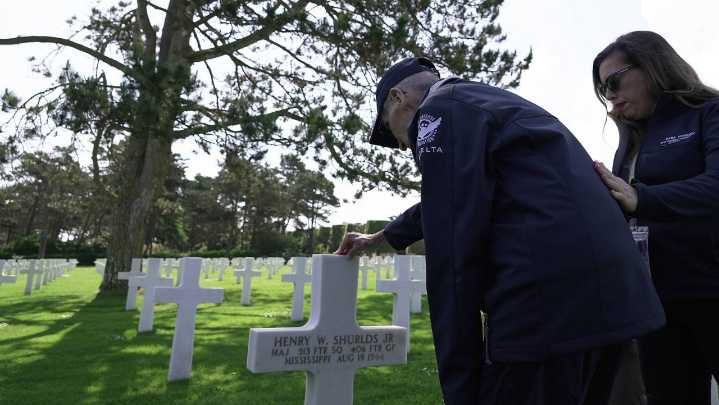 D-Day veterans return to Normandy to mark 81st anniversary
