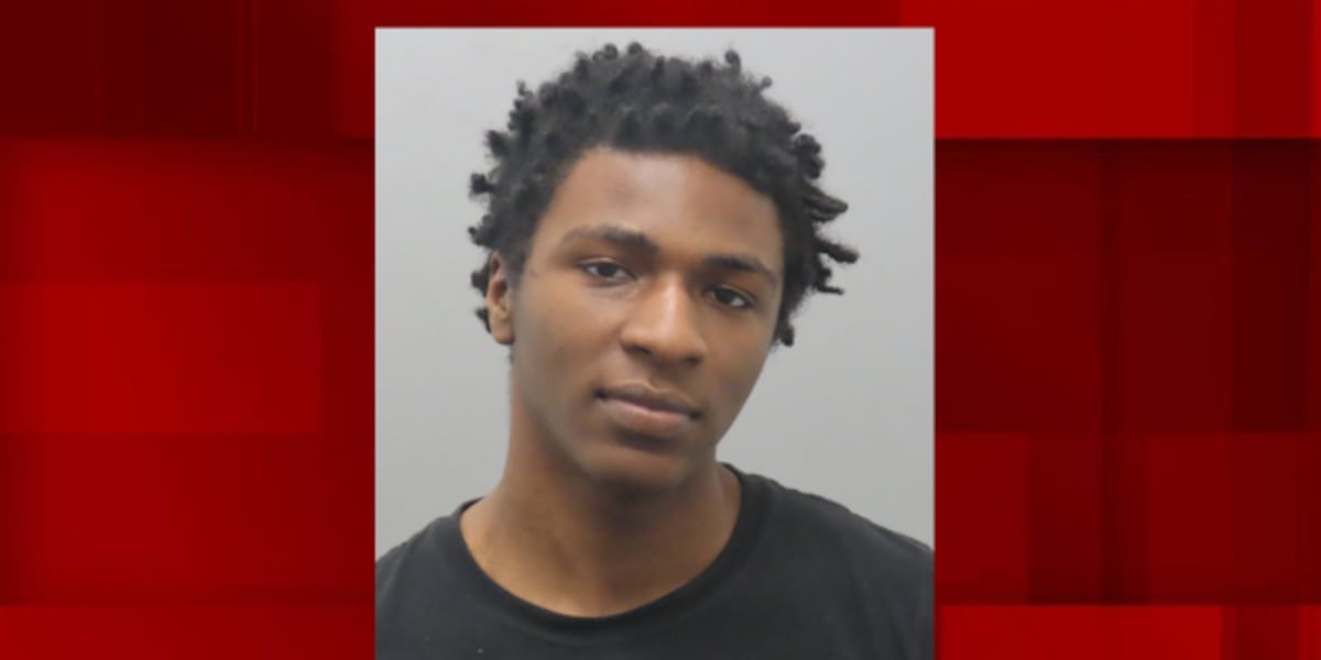 St. Louis man accused of burglarizing 2 apartments in one night
