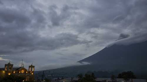 Finaliza erupción del Volcán de Fuego en Guatemala que causa cientos de evacuados