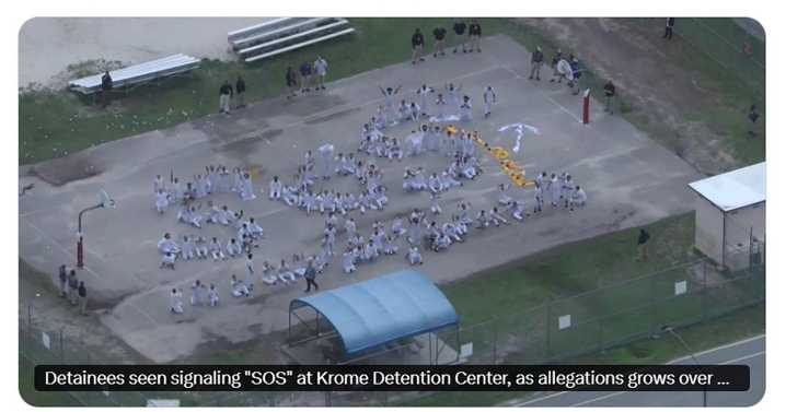 Migrantes detenidos en Miami forman con sus cuerpos un SOS ante hacinamiento