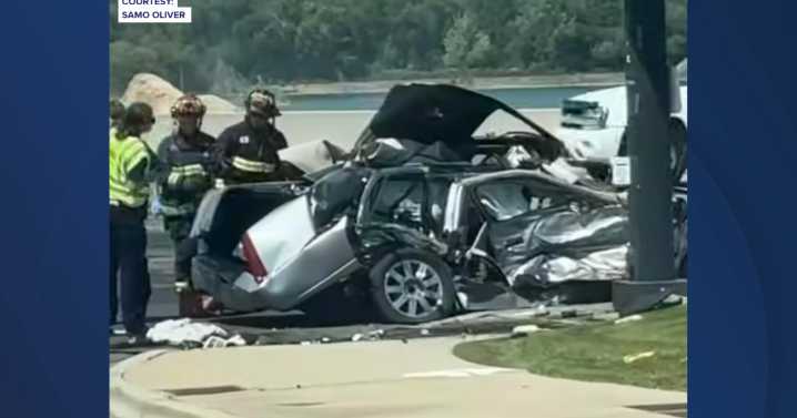 Two-vehicle crash shuts down Chinden Boulevard at Five Mile intersection