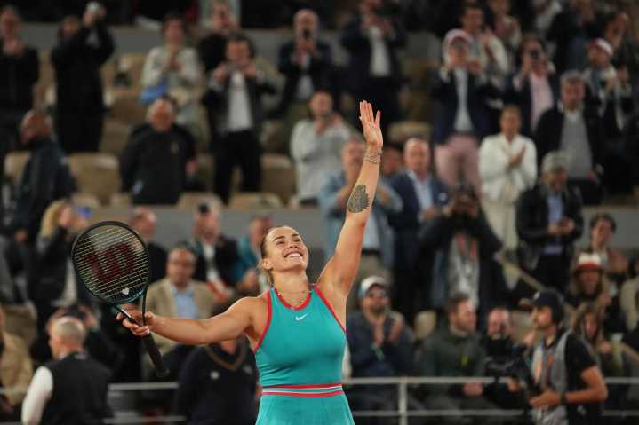 Sabalenka pone fin a racha de 26 victorias de Iga Swiatek en Roland Garros y avanza a la final