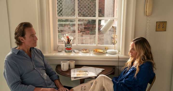 'And Just Like That' Fans Think Carrie's Cat, Shoe, Is In Danger