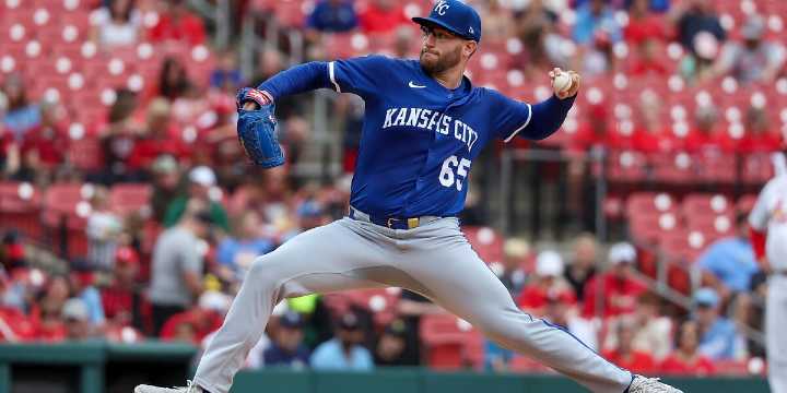 Cameron moves into company with former Cy Young winner following latest start