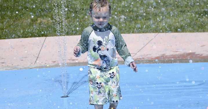 SPLASH PARK FUN