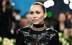 Miley Cyrus Pressured Into Singing ‘The Climb’ at ‘Something Beautiful’ Premiere By Disgruntled Fans