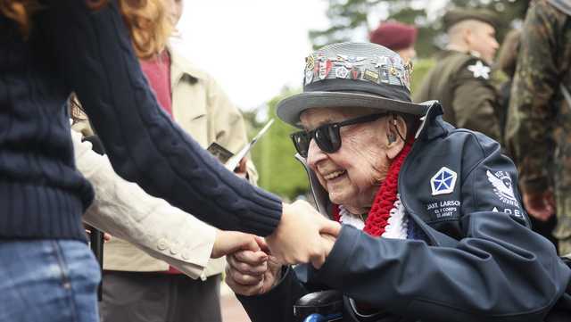 D-Day veterans return to Normandy to mark 81st anniversary of landings