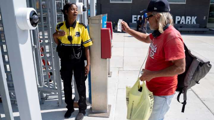 MetroLink to unlock ticket gates when guards are away from posts