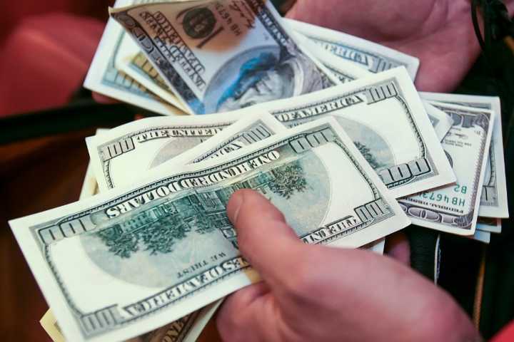 Quiénes recibirán hasta $967 del Seguro Social el 1 de julio
