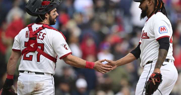 Guardians' Austin Hedges suffers 5th concussion, placed on 7