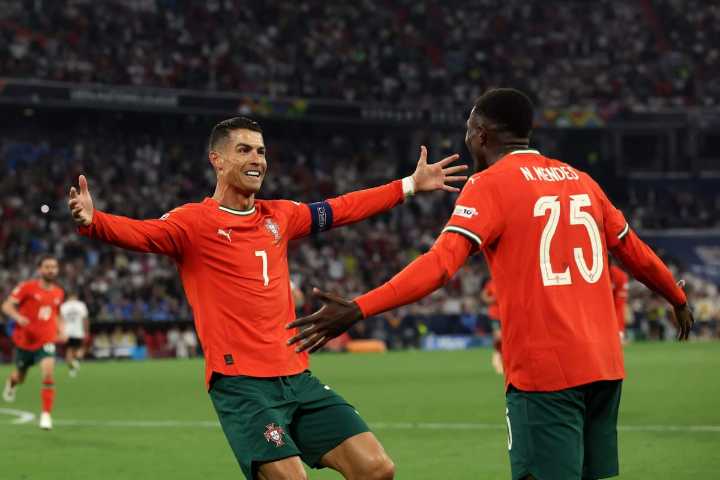 Thousands of Club World Cup tickets unsold, Brailsford steps back, Ronaldo's Portugal winner