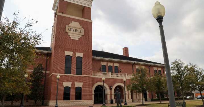 'Keep Navasota moving forward': City leaders seek council seat replacement