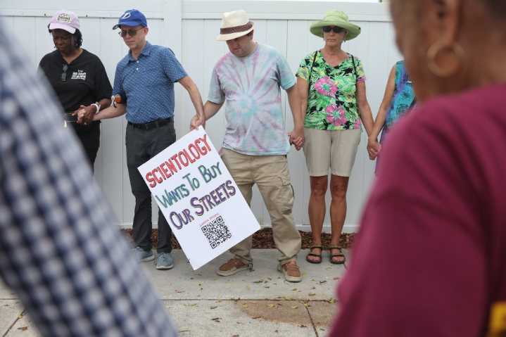 Florida AG steps into Scientology land debate between