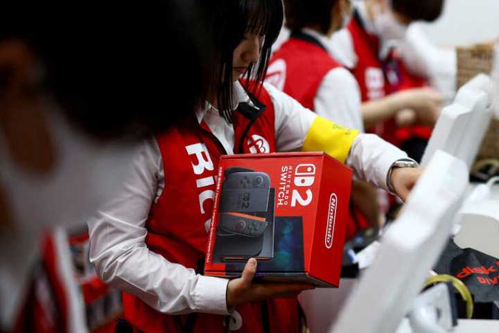 Gamers line up for Nintendo Switch 2 on launch day