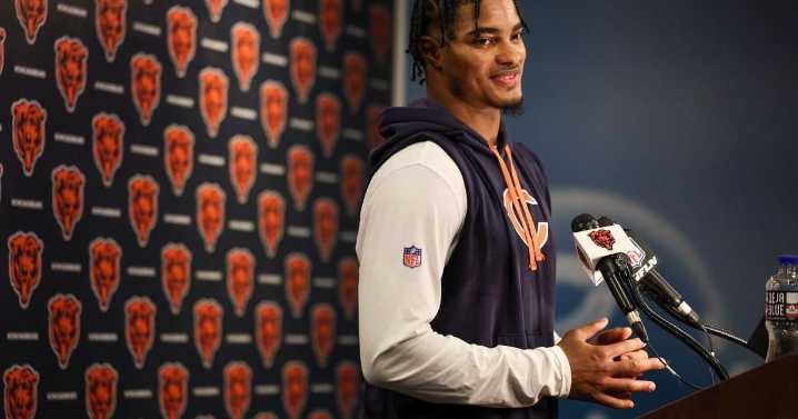 Paul Sullivan: Jaquan Brisker has ‘moved on’ from concussions, and is as vocal as ever in Bears secondary