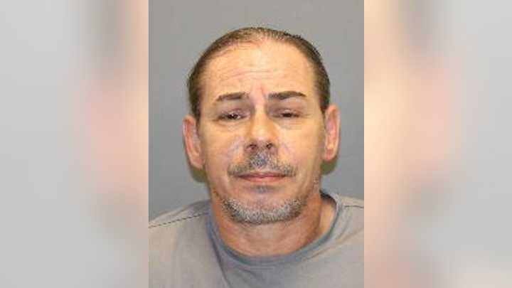 Denton man kept fiancée's body in apartment for nearly 2 weeks after shooting, police say