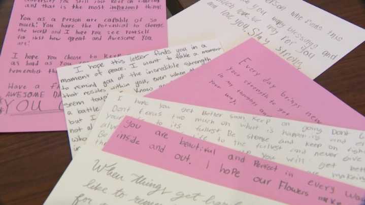 Looking Out for the Good: Roy High School students deliver hope to cancer patients one bouquet at a time