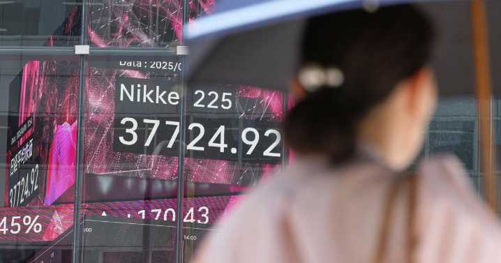 Wall Street gains ground following a solid jobs report