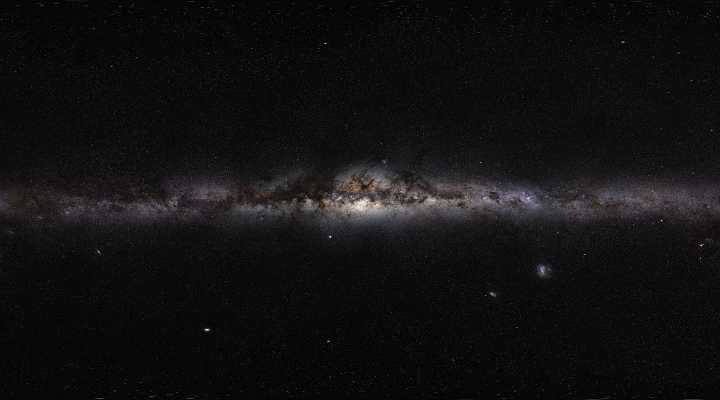 Simulations find ghostly whirls of dark matter trailing galaxy arms