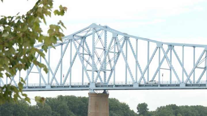 Owensboro's blue bridge to close for up to 3 months