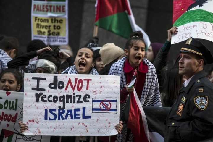 Man charged with 3 hate crimes tied to Hamas: report
