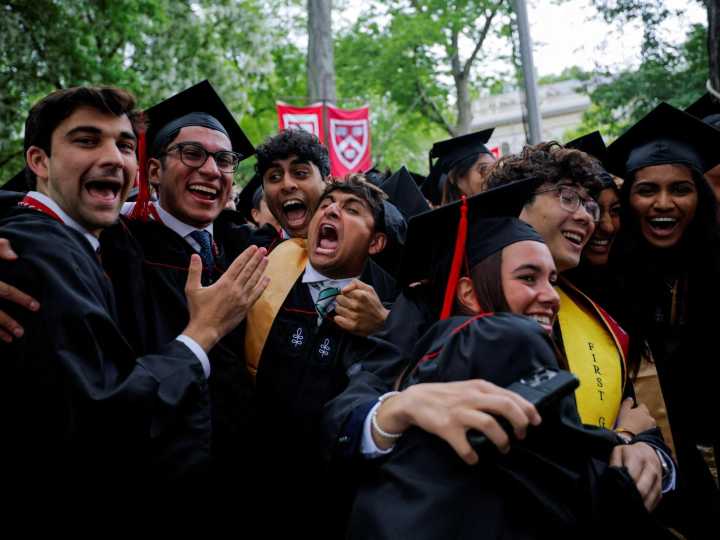 La UE rivaliza con Canadá, Reino Unido y China para fichar el talento universitario que quiere huir de Trump