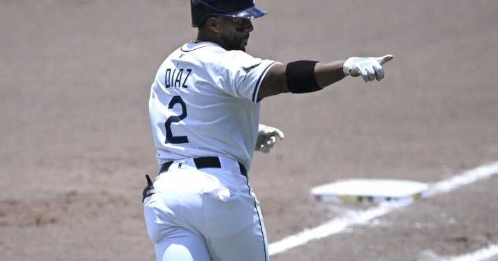 Yandy Díaz powers Rays past Marlins 3-2; Rasmussen's streak of 23 scoreless innings halted in 1st