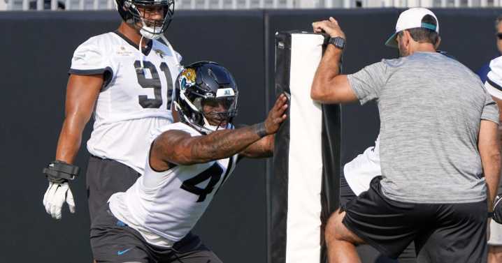 Mass in the past: Josh Hines-Allen and his Jaguars teammates slim down in hopes of turning up
