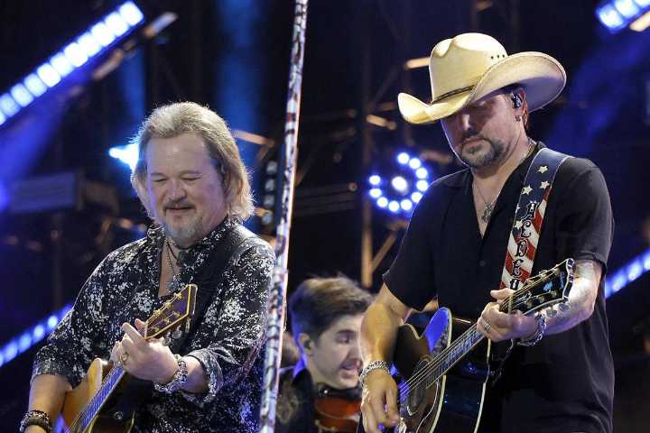 2025 CMA Fest: Day 1 Pictures Reveal a Stunning Reunion